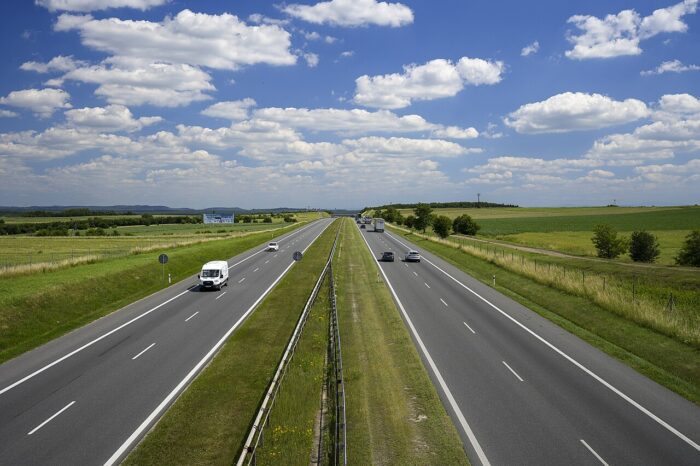 Remont nawierzchni przy węźle Byczyna. Kierowców czekają nocne utrudnienia na DK79 i A4